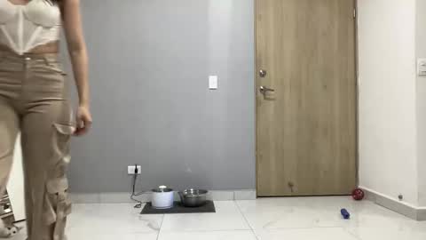 Stefa Gomez  online show from February 2026 12:18:02 AM