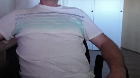 Stefan online show from December 2024 01:41:01 PM