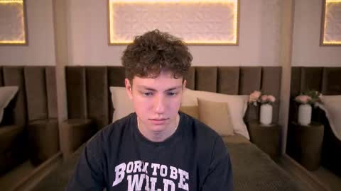 Snapshot of stefanbev chatting on February 2026 07:32:02 PM Esrefan online show from February 2026 07:32:02 PM