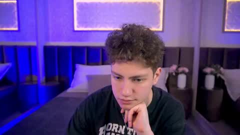 Snapshot of stefanbev chatting on February 2026 07:32:01 PM Esrefan online show from February 2026 07:32:01 PM