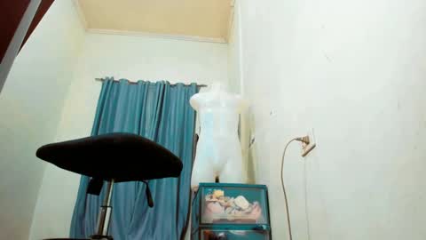 stefania online show from February 2025 07:35:01 AM