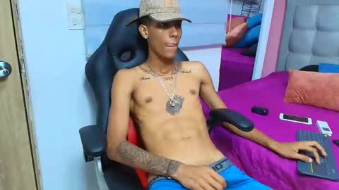 stefanws_30_ online show from September 2025 07:17:01 PM