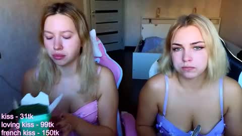 Snapshot of stefany_and_bettany chatting on September 2025 02:00:01 PM stefany_and_bettany online show from September 2025 02:00:01 PM