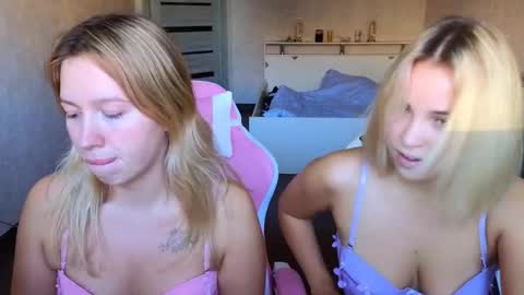 Snapshot of stefany_and_bettany chatting on October 2025 01:42:02 PM stefany_and_bettany online show from October 2025 01:42:02 PM