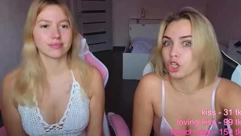 Snapshot of stefany_and_bettany chatting on October 2025 11:55:02 AM stefany_and_bettany online show from October 2025 11:55:02 AM