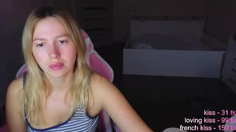 Snapshot of stefany_and_bettany chatting on October 2025 02:05:01 PM stefany_and_bettany online show from October 2025 02:05:01 PM