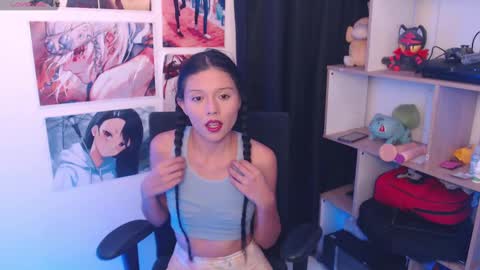 stefany lovers online show from February 2025 07:19:02 PM