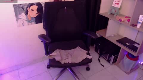 stefany lovers online show from March 2025 09:13:02 PM