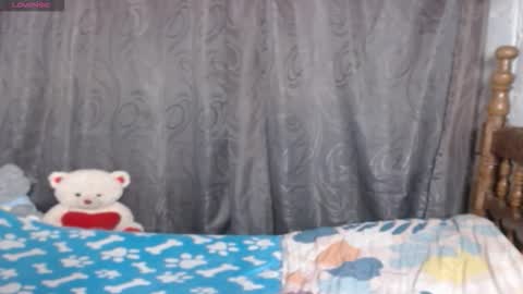 Snapshot of stefany_pablo1 chatting on November 2025 01:42:02 PM stefany_pablo1 online show from November 2025 01:42:02 PM