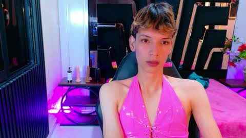 stefany piink online show from March 2026 01:22:01 PM