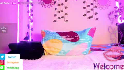 stefanyclak07 online show from October 2025 07:01:02 PM