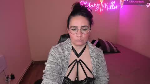 stefany online show from December 2024 07:42:01 AM