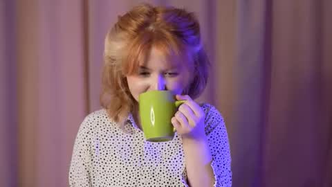 Stella online show from September 2025 05:09:01 AM