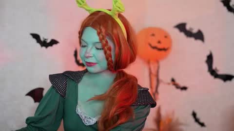 Stella online show from October 2025 12:58:01 AM