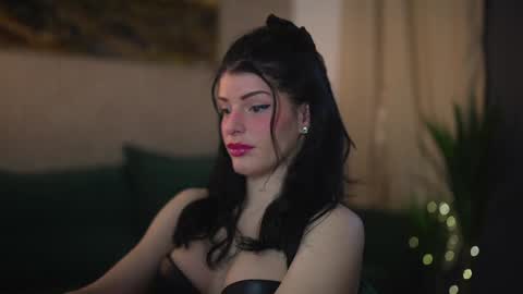 Stella online show from January 2025 06:53:02 AM