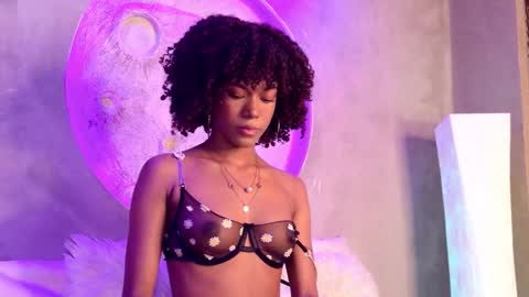 S T E L L A online show from October 2025 10:43:02 PM