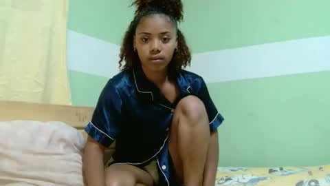 stellah2555 online show from June 2026 06:02:01 PM