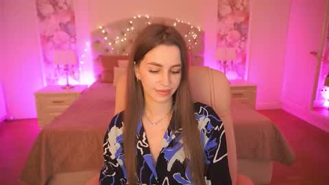 stellahoneywell online show from December 2025 01:41:02 PM
