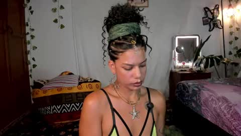 Snapshot of stellart_ chatting on October 2025 01:28:01 AM stellart_ online show from October 2025 01:28:01 AM