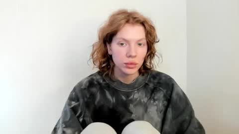 Snapshot of stellaswen chatting on October 2025 10:34:02 AM S T E L L A online show from October 2025 10:34:02 AM