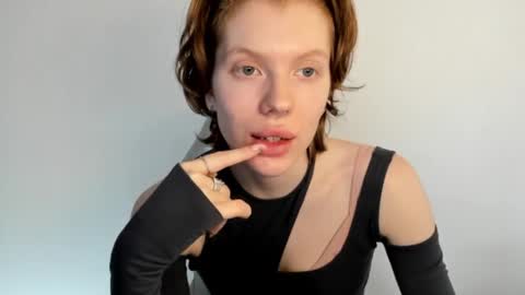 S T E L L A online show from January 2026 10:08:02 AM