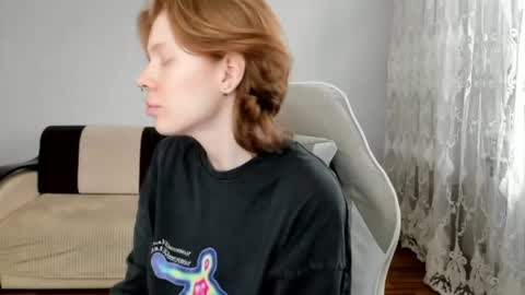 Snapshot of stellaswen chatting on April 2026 11:08:02 AM S T E L L A online show from April 2026 11:08:02 AM