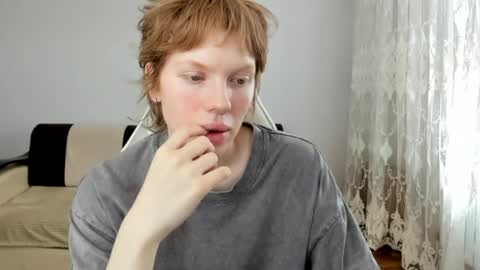 Snapshot of stellaswen chatting on May 2026 10:11:02 AM S T E L L A online show from May 2026 10:11:02 AM