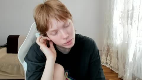 Snapshot of stellaswen chatting on May 2026 11:18:01 AM S T E L L A online show from May 2026 11:18:01 AM