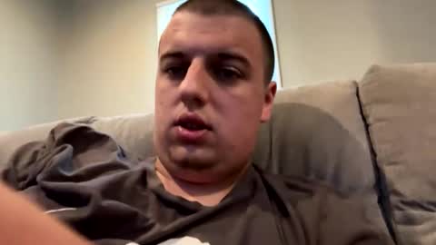 Snapshot of stepbro18 chatting on October 2025 06:43:01 PM Honestly Im a slut I have a high sex drive and I love talking to people off this platform  online show from October 2025 06:43:01 PM