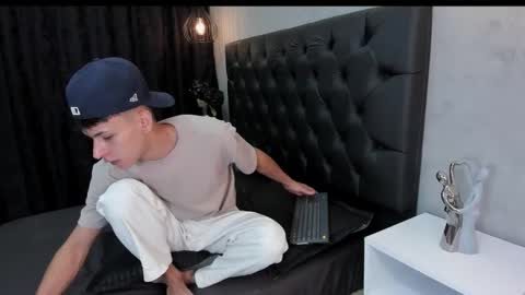 Stephane Rouss online show from January 2026 07:51:02 PM