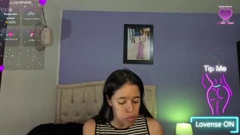 Snapshot of stephania_t chatting on June 2026 01:54:02 PM Stephania online show from June 2026 01:54:02 PM