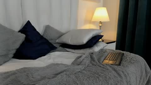 stephany_owens online show from December 2024 10:00:02 PM