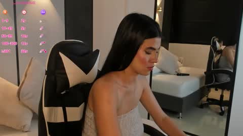 S T E P H A N Y A online show from October 2025 08:32:02 PM