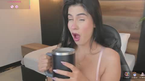 S T E P H A N Y A online show from February 2026 12:31:01 PM