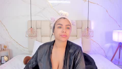 Snapshot of stephanysc chatting on December 2024 10:37:01 PM Stefanny online show from December 2024 10:37:01 PM