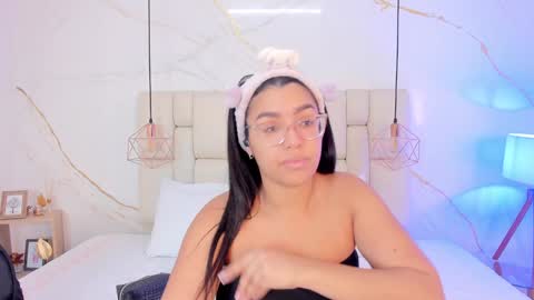 Snapshot of stephanysc chatting on December 2024 10:34:02 PM Stefanny online show from December 2024 10:34:02 PM