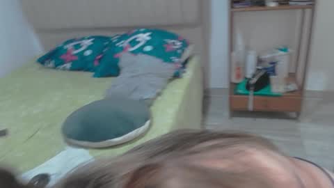 Angie mature online show from April 2026 11:43:01 AM