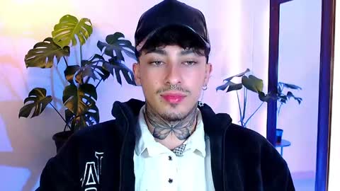 Daniel Steven Navarro online show from April 2026 01:08:01 AM