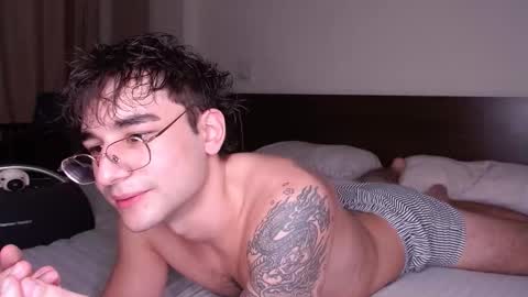 Snapshot of steveoceanbeanhuge chatting on October 2025 02:51:02 PM Alex online show from October 2025 02:51:02 PM