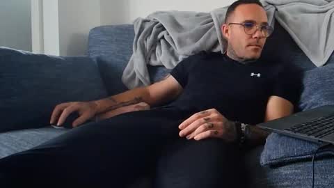 stevie_rae online show from October 2025 12:27:01 PM