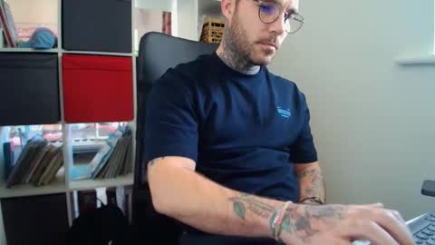 stevie_rae online show from October 2025 12:01:02 PM