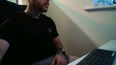 stevie_rae online show from November 2025 04:42:01 PM