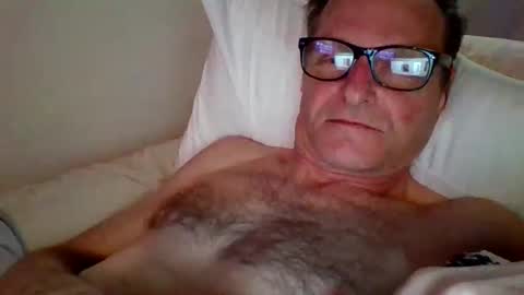 steviehard7 online show from January 2025 01:32:01 AM