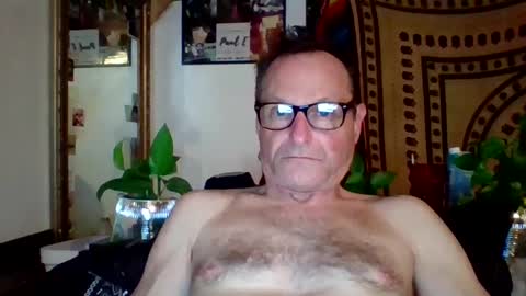 steviehard7 online show from February 2025 04:55:01 AM