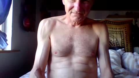 steviehard7 online show from February 2025 03:38:01 PM