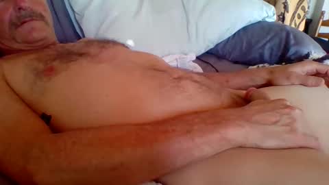 steviehard7 online show from September 2025 11:52:01 PM