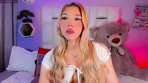 Steisee Reyes online show from February 2025 09:48:02 PM