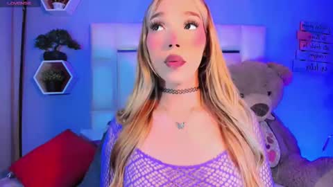 Steisee Reyes online show from October 2025 10:51:02 PM