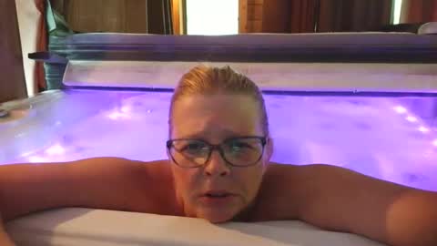 Stickywethoney online show from May 2026 11:51:02 AM