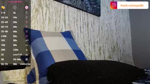 Snapshot of stift_milarc chatting on November 2025 01:28:02 AM I am Estiben online show from November 2025 01:28:02 AM